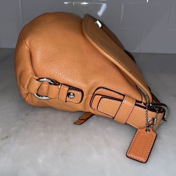 Coach Legacy Leather Flap Shoulder Crossbody sz 13” by 9”very nice - Picture 10 of 16